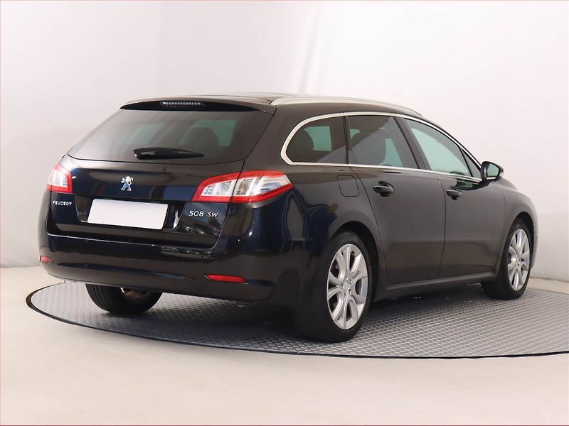 Peugeot 508 (2013) 2.0 HDi, Automat, Serv.kniha - fotka 5 z 22