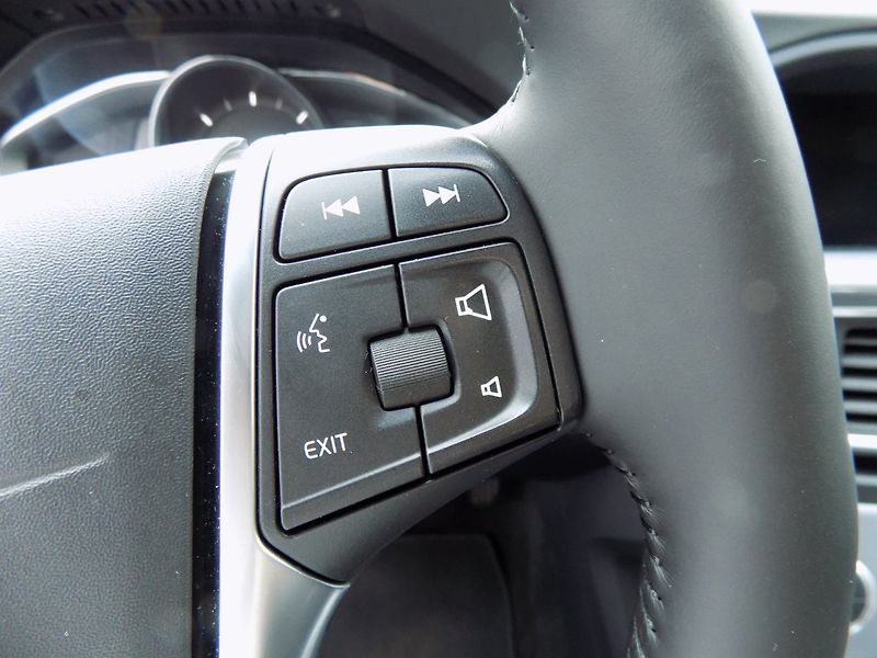 Volvo V60 (2016) 2.0-D4/Inscription/LED/DPH/ - fotka 27 z 44
