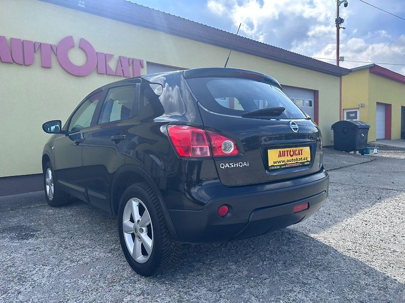 Nissan Qashqai (2009) 1.5dCi Tempomat/1MAJ/78kW - fotka 5 z 25