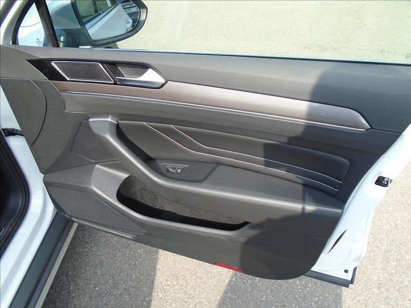 Volkswagen Passat 2,0   ALLTRACK 2.0.TDI-CR - fotka 23 z 35
