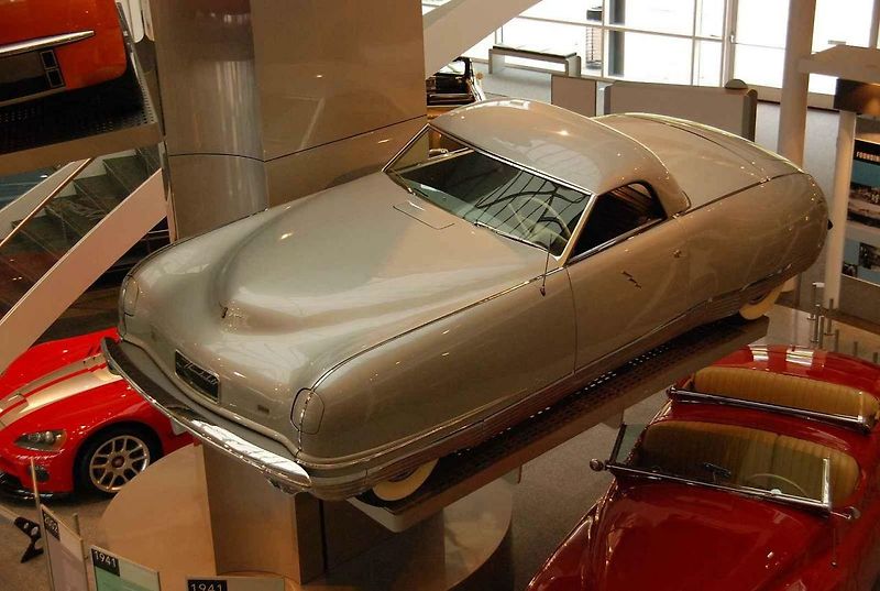 Chrysler Thunderbolt z roku 1941.