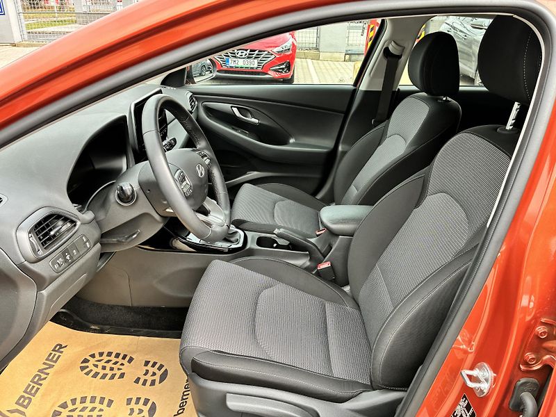 Hyundai i30 WG 1.5DPi 71kW SMART CLIMATE - fotka 11 z 31