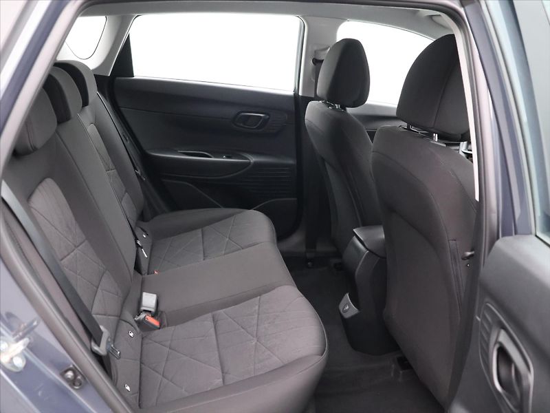 Hyundai Bayon 1,0 T-GDI Automat Smart CZ DPH - fotka 13 z 32