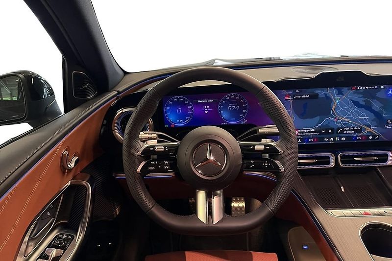 Mercedes-Benz CLC 400 4M AMG Burm Hyperscreen Pa - fotka 11 z 24