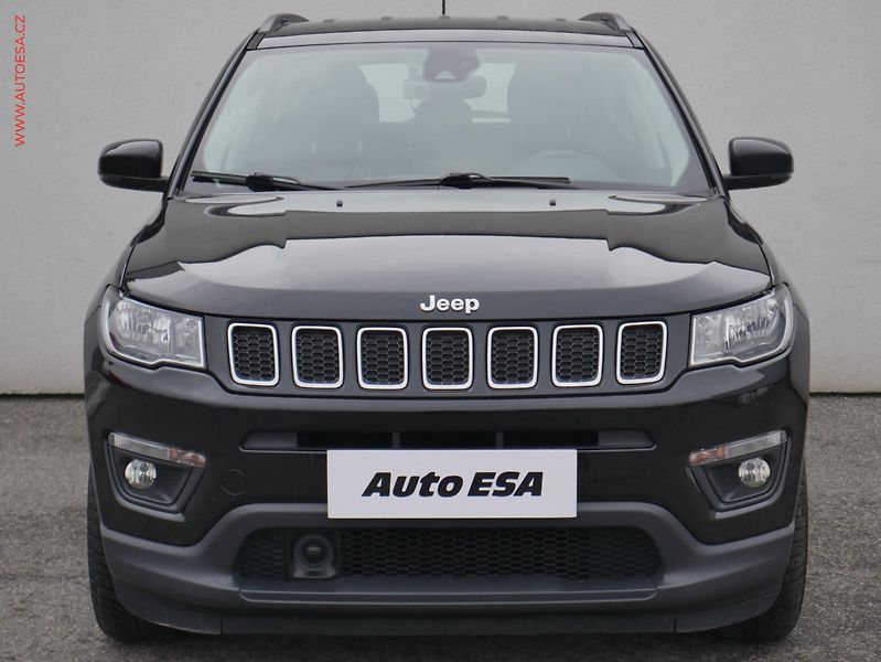 Jeep Compass (2018) 1.6 M-Jet, ČR, Longitude - fotka 2 z 21