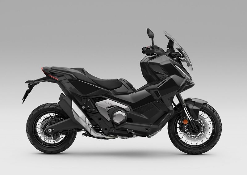 Honda (2026) ADV 750 - fotka 1 z 3