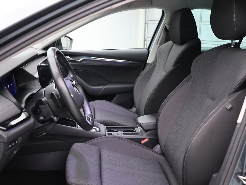 Škoda Octavia 2,0 TDI 110kW DSG Style CZ - fotka 12 z 39