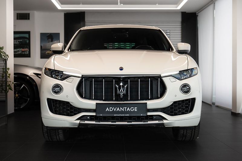 Maserati Levante 360/Pano/Vyhřívaná/Ventilovaná - fotka 2 z 25