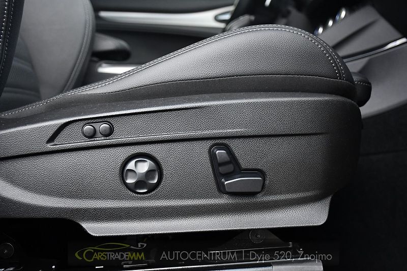 Alfa Romeo Stelvio 2.2 Diesel 16V 154kW ZADÁNO - fotka 25 z 54