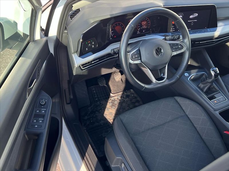 Volkswagen Golf Variant 1,0 TSi 81kW LIFE  8 - fotka 6 z 23