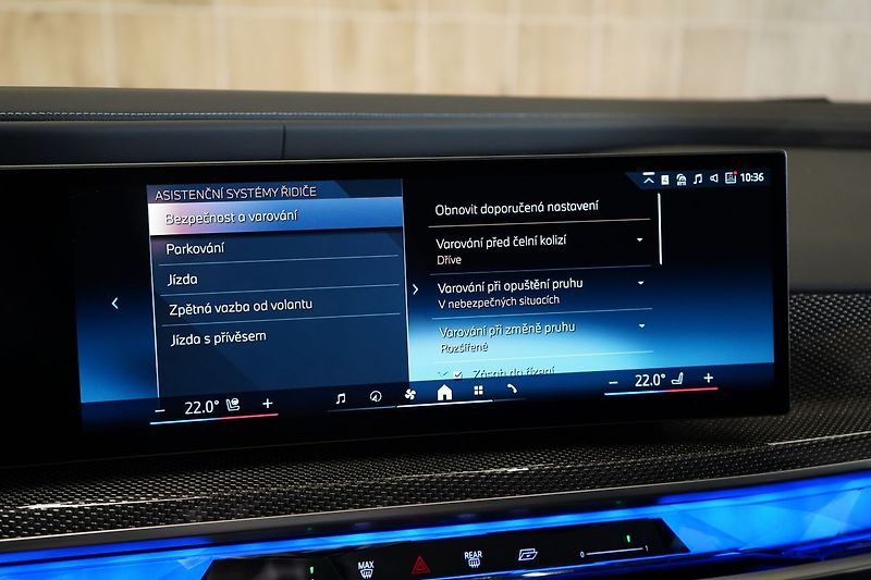 BMW Řada 7 750e xDrive,Televize,EL. dveře - fotka 33 z 50