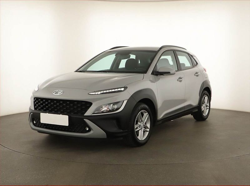 Hyundai Kona (2023) Comfort 1.0 T-GDI MHEV, ČR - fotka 2 z 14