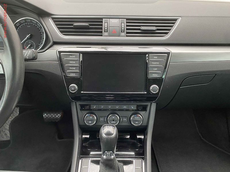 Škoda Superb (2016) 2.0 TDi, Style, DSG, bixen - fotka 12 z 19