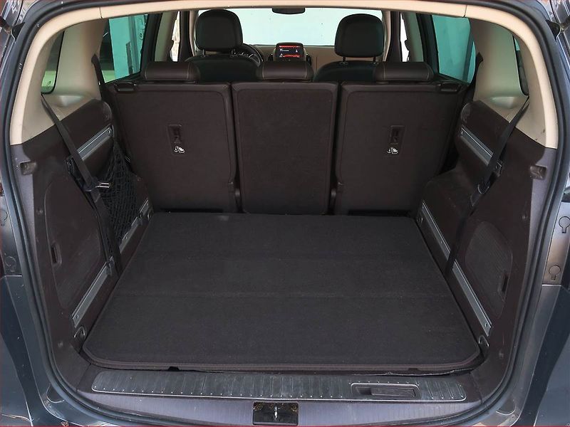Opel Zafira (2014) 1.6 CDTI, 7 míst, Navi - fotka 14 z 22