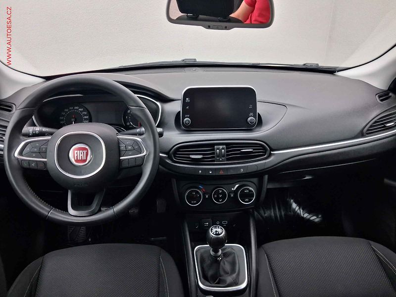 Fiat Tipo (2017) 1.4 T-JET, Lounge, navi - fotka 8 z 20