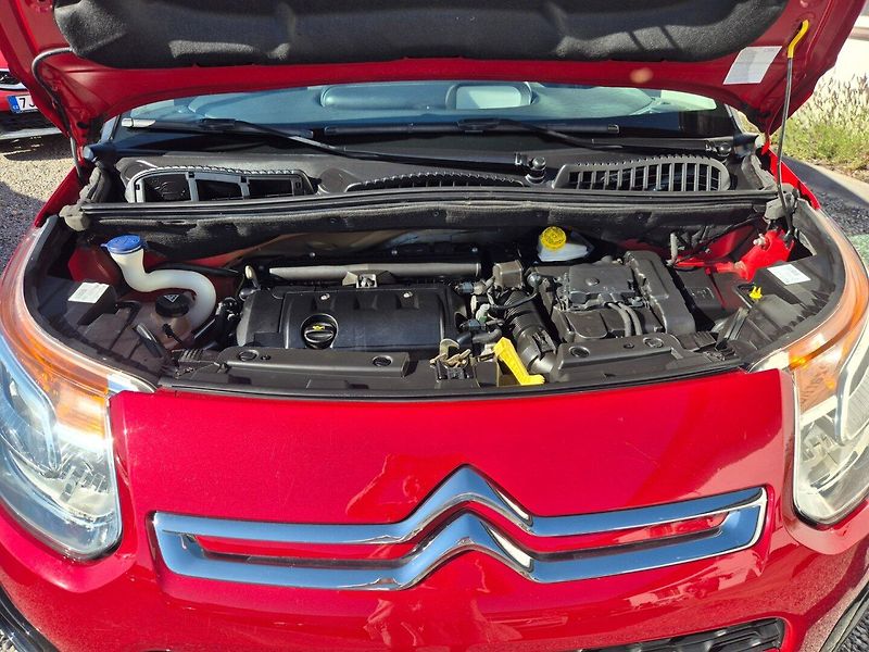 Citroën C3 Picasso (2016) 1.4 i TOP 66tis.km - fotka 18 z 18