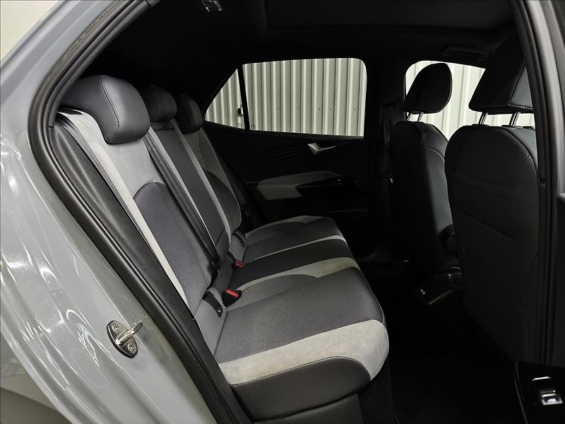 Volkswagen ID.3 150kW MAX 1ST PLUS PRO PERF. - fotka 40 z 46