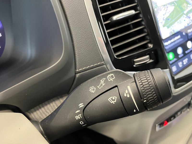 Volvo XC90 B5 AWD Ice Line Plus Dark AT8 - fotka 28 z 50