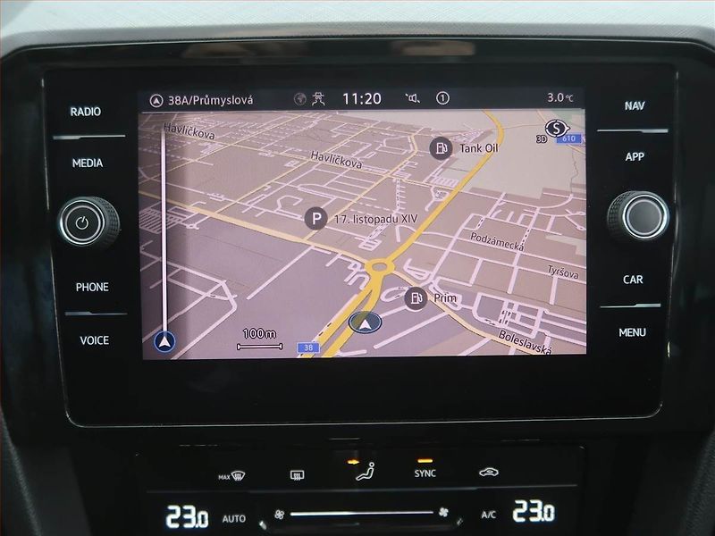 Volkswagen Passat (2021) Business 2.0 TDI, Automat - fotka 19 z 21