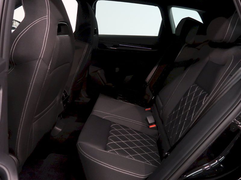 Škoda Karoq (2026) SPORTLINE 2.0TDI 110KW 4x4 DSG - fotka 15 z 43