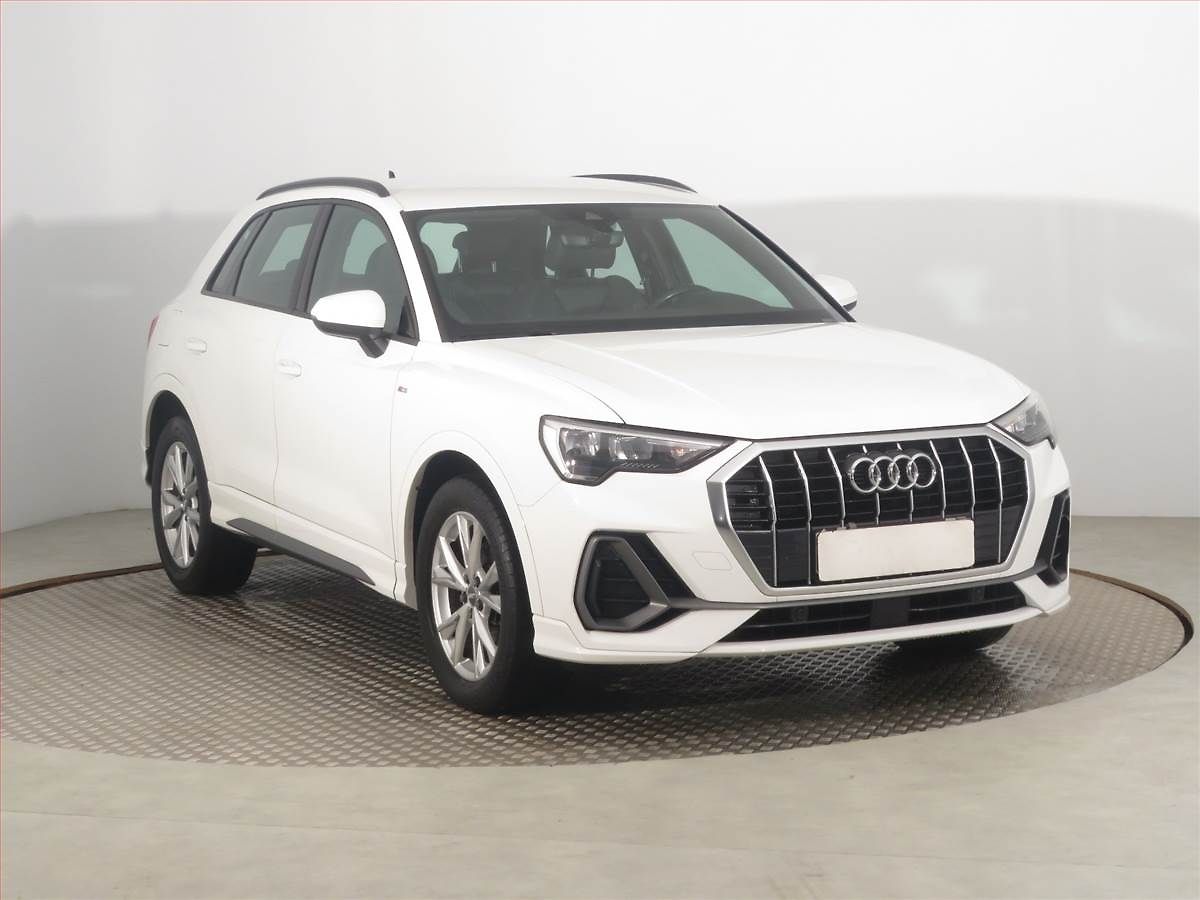 Audi Q3 S line 2.0 TDI