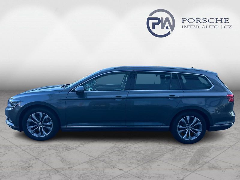 Volkswagen Passat 2.0TDI 110kW HIGHLINE - fotka 4 z 27