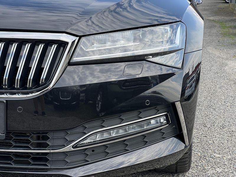 Škoda Superb 2.0TDi 110kw L&K ČR 1.MAJ DPH - fotka 45 z 50