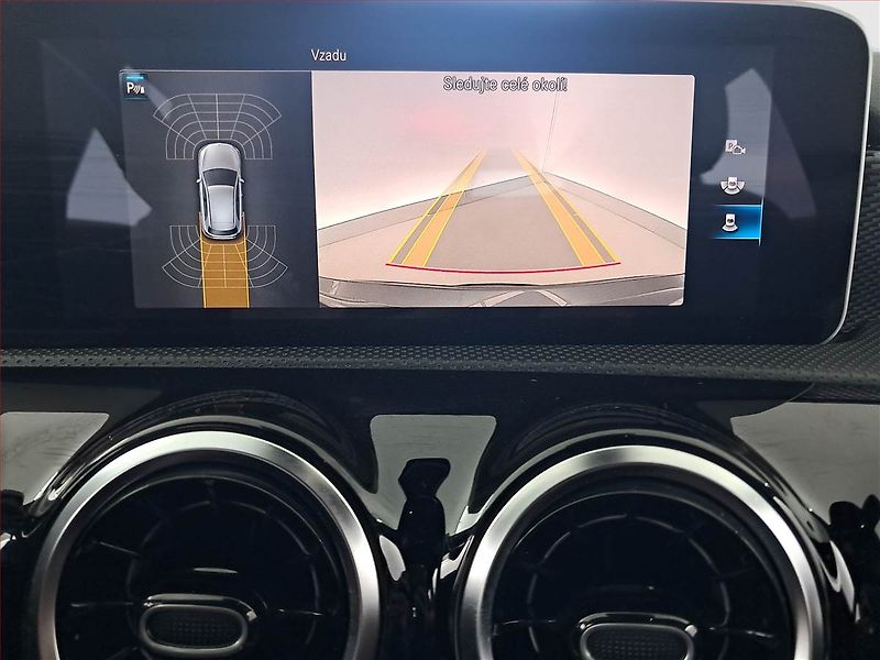 Mercedes-Benz Třídy A (2019) Progressive A 180 d, Automat - fotka 17 z 18