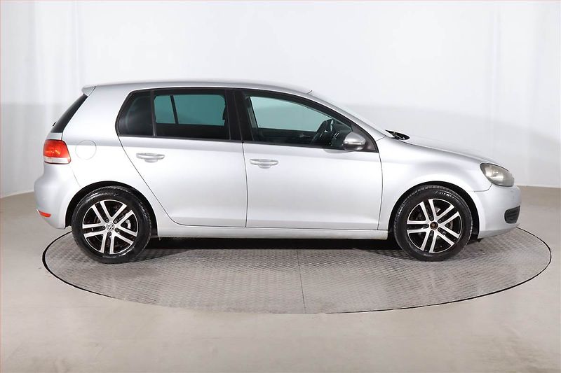 Volkswagen Golf (2009) 2.0 TDI, Serv.kniha, po STK - fotka 6 z 18