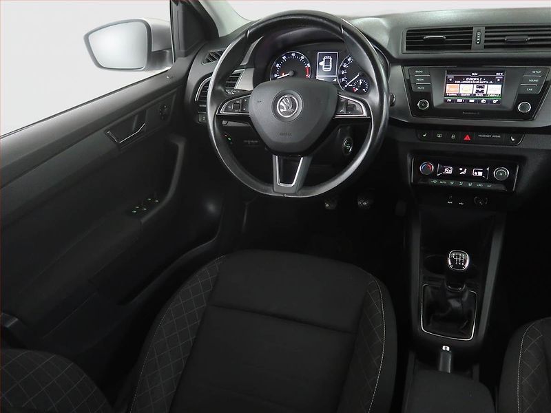 Škoda Fabia (2017) Style 1.2 TSI, Serv.kniha - fotka 7 z 20
