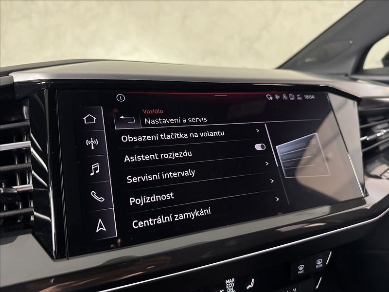 Audi Q4 e-tron Sportback S-Line LED Kamera - fotka 32 z 49