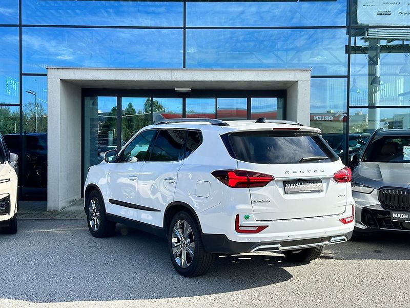 SsangYong Rexton Premium AWD - fotka 4 z 14