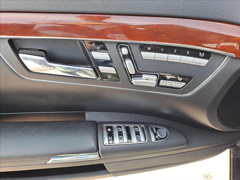Mercedes-Benz Třídy S 320 CDI 4MATIC AUTOMAT - fotka 11 z 17