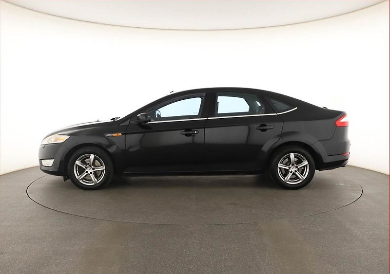 Ford Mondeo (2008) 2.0 TDCi, Automat, Navi - fotka 3 z 20