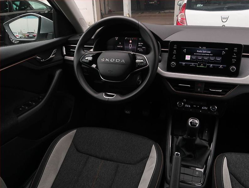 Škoda Scala (2025) 1.0 TSI, Top Selection, FullLe - fotka 7 z 15