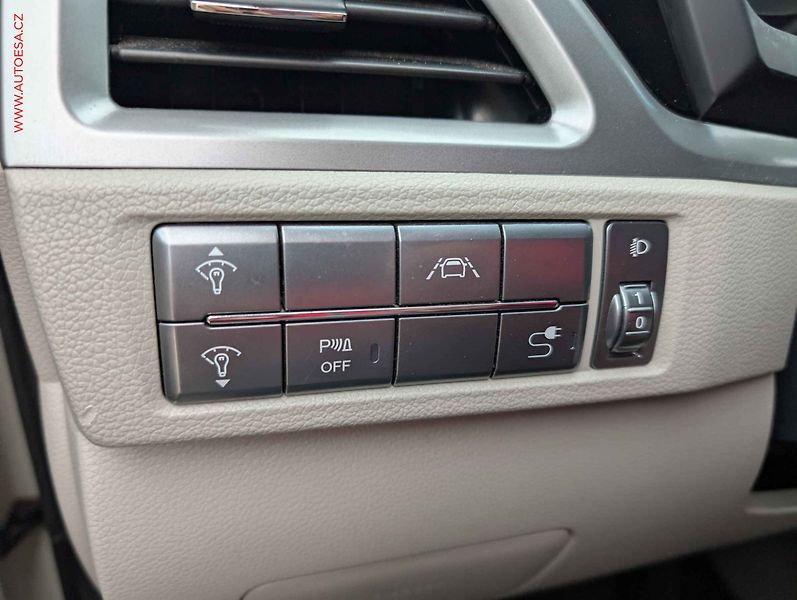 SsangYong Korando (2022) 1.5T-GDi, AT - fotka 16 z 19