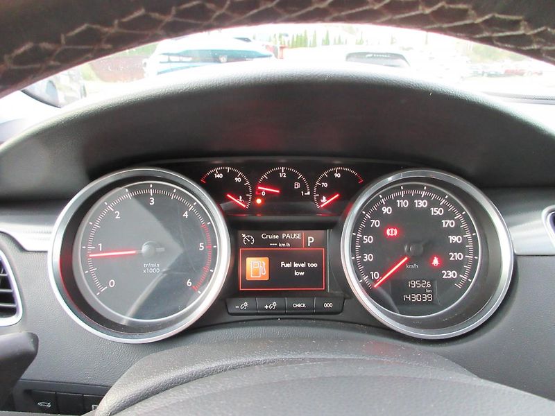 Peugeot 508 (2015) SW RXH 2,0 HDi 180 EAT6 - fotka 19 z 30