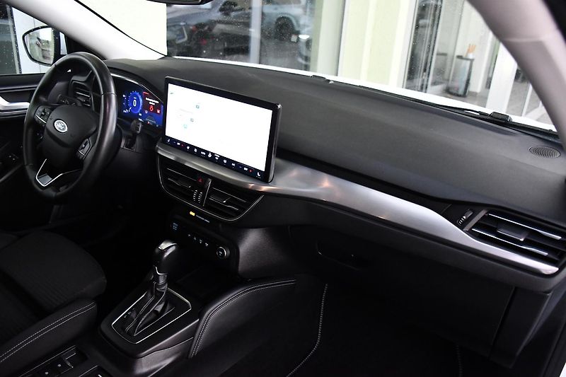Ford Focus 1.0EcoBoost A/T NAVI 1M ČR - fotka 18 z 38