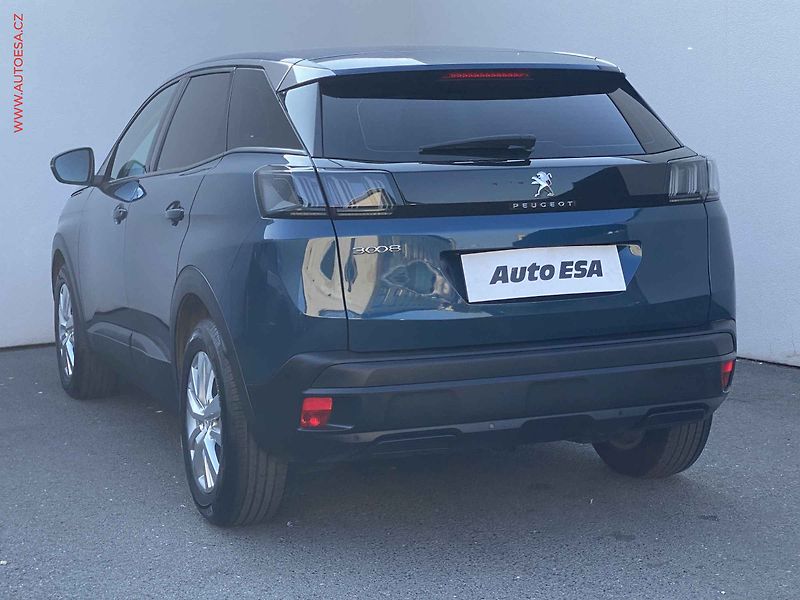 Peugeot 3008 (2021) 1.2 PT, ČR, AC, park.čidla - fotka 6 z 17