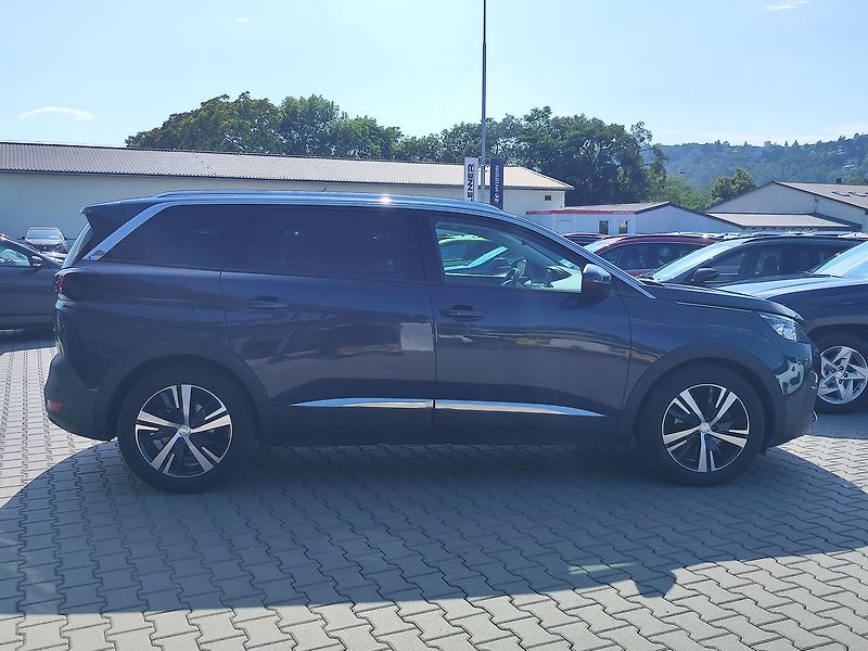 Peugeot 5008 1.5 HDI/96kW Allure - fotka 4 z 36