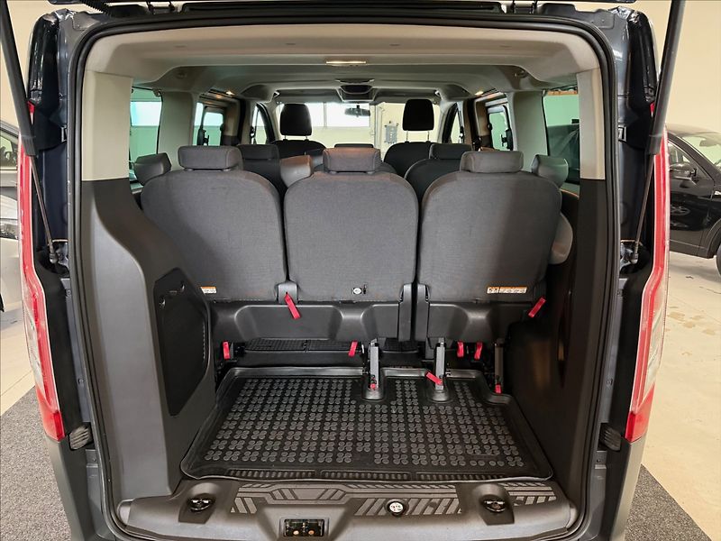 Ford Tourneo Custom 2,2 Trend,92kW,nové pneu - fotka 26 z 30