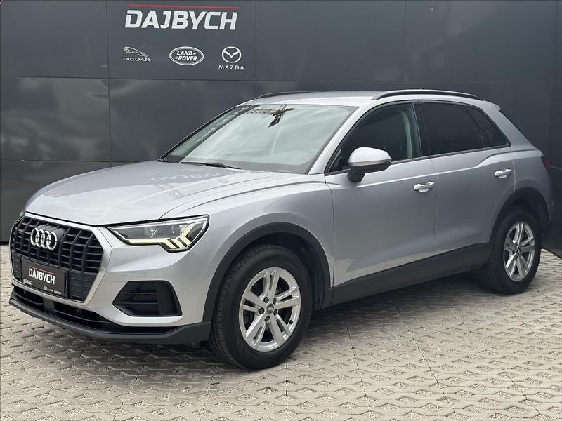 Audi Q3 2,0 40TDI quattro S tronic DPH - fotka 3 z 29