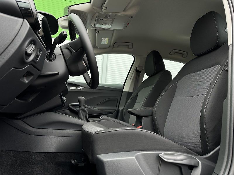 Škoda Fabia 1.0TSi 95PS LED V.Cockpit 2Z.C - fotka 14 z 40