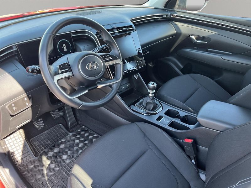 Hyundai Tucson (2022) 1.6 110kW, 4x4, ČR, 1.maj, Tov - fotka 19 z 21