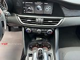 Alfa Romeo Giulia 20-Q2-148KW-FACELIFT-SUPER - náhled 15