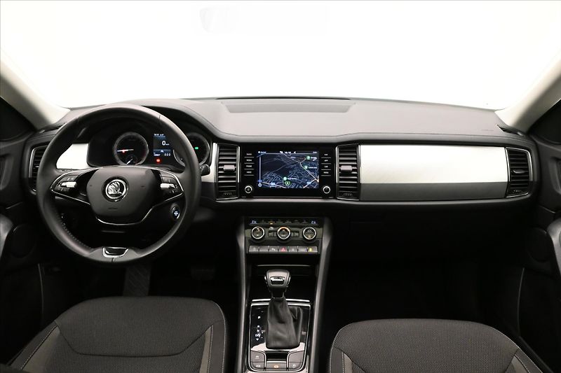 Škoda Kodiaq 2,0 TDI 110 kW DSG  PANORAMA Z - fotka 15 z 32