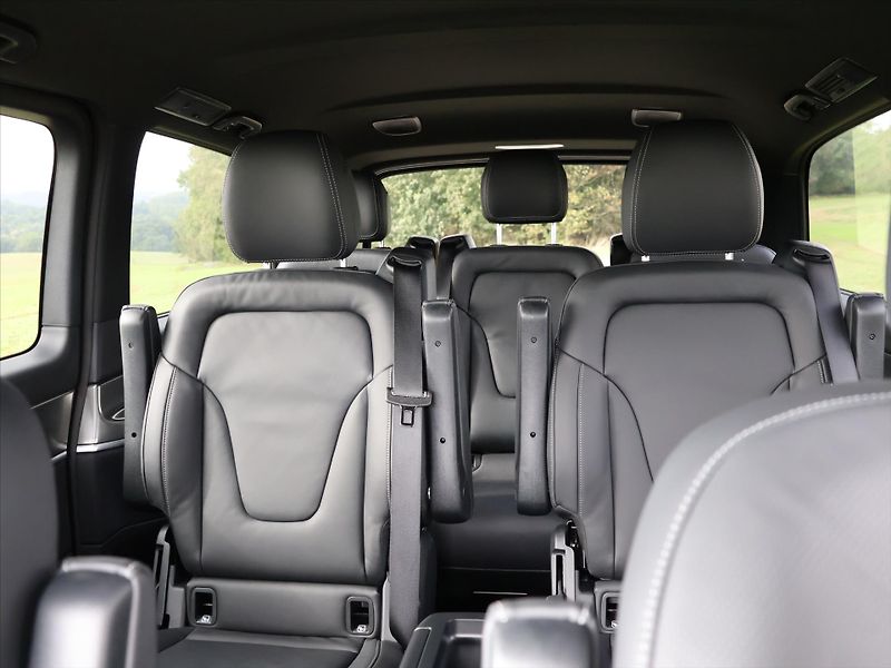 Mercedes-Benz Třídy V 2,0 300d 4Matic Long Exclusive - fotka 45 z 54