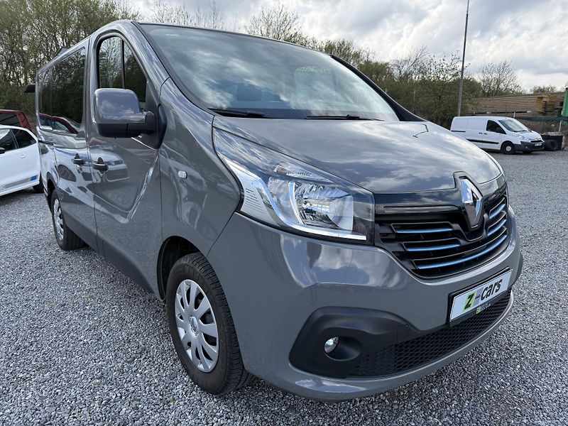 Renault Trafic 1.6dCi 89kW 9 míst ČR - fotka 3 z 20