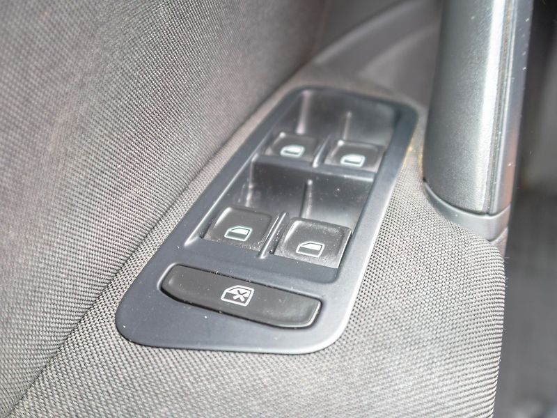 Volkswagen Golf (2014) 1.6TDI 77KW – 2x KOLA - fotka 22 z 40