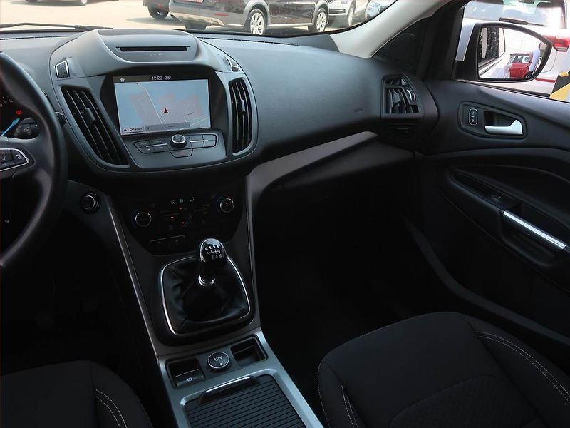Ford Kuga (2019) 1.5 TDCi, Serv.kniha, Navi - fotka 8 z 17